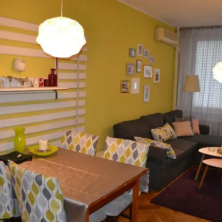 Cosy Flat In Central Apartment