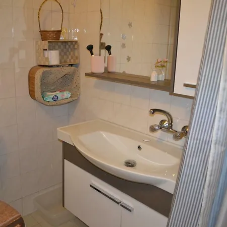 Cosy Flat In Central