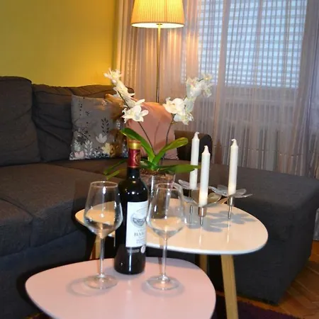 Cosy Flat In Central Sofia
